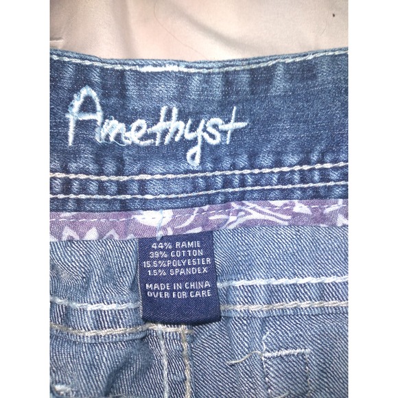 Amethyst Jeans denim cutoff shorts size 3 - Picture 4 of 4